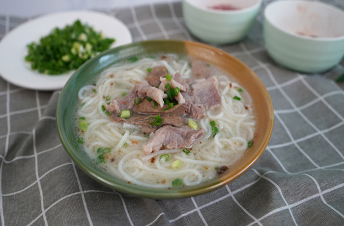 托克逊原味汤粉王培训